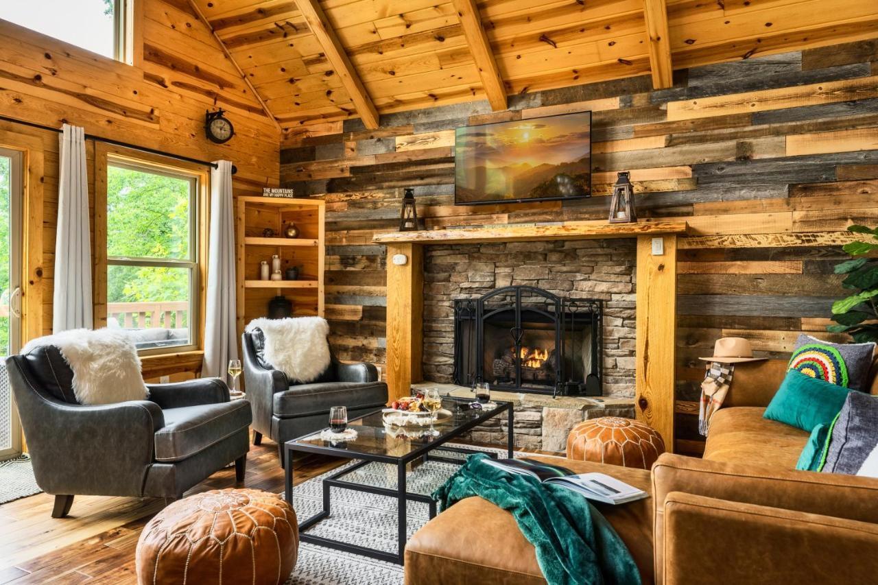 Mountainside - New Luxury Cabin-Fire Table-Hot Tub-3 Pools-Ps5-Bears Gatlinburg Kültér fotó