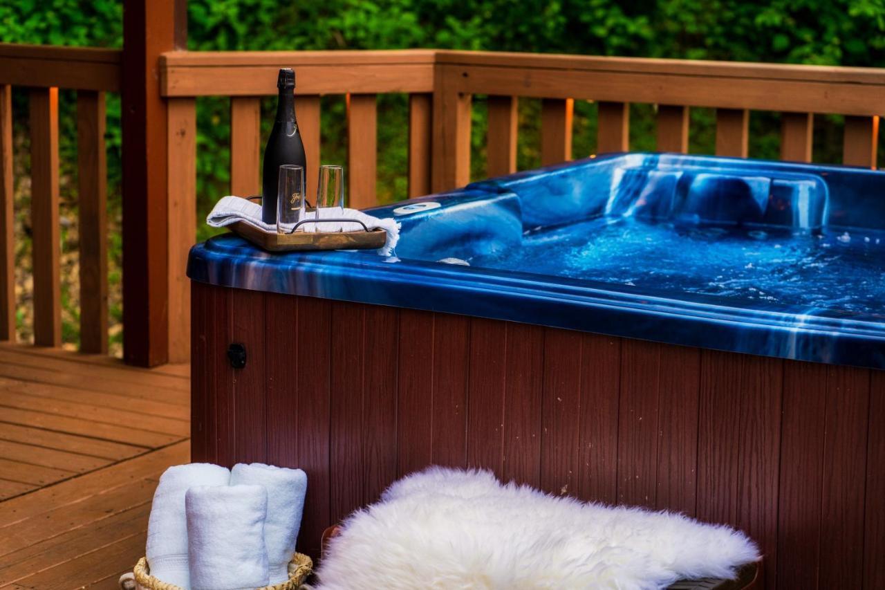 Mountainside - New Luxury Cabin-Fire Table-Hot Tub-3 Pools-Ps5-Bears Gatlinburg Kültér fotó