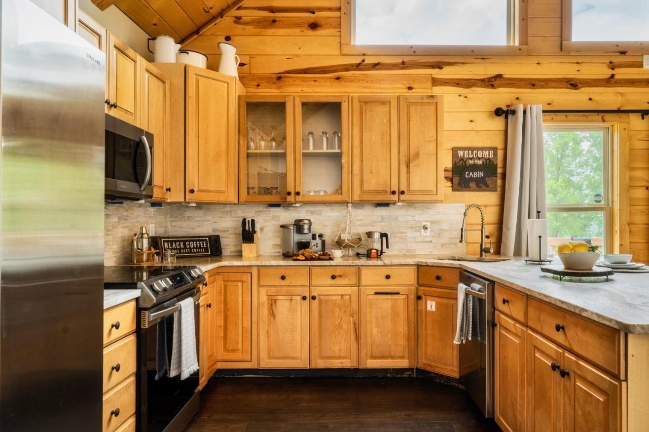 Mountainside - New Luxury Cabin-Fire Table-Hot Tub-3 Pools-Ps5-Bears Gatlinburg Kültér fotó